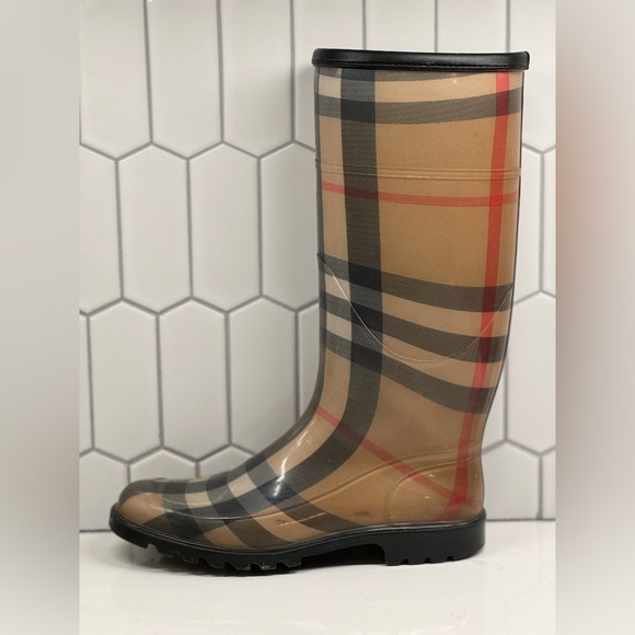 Burberry house check tall rain boot - Picture 4 of 10